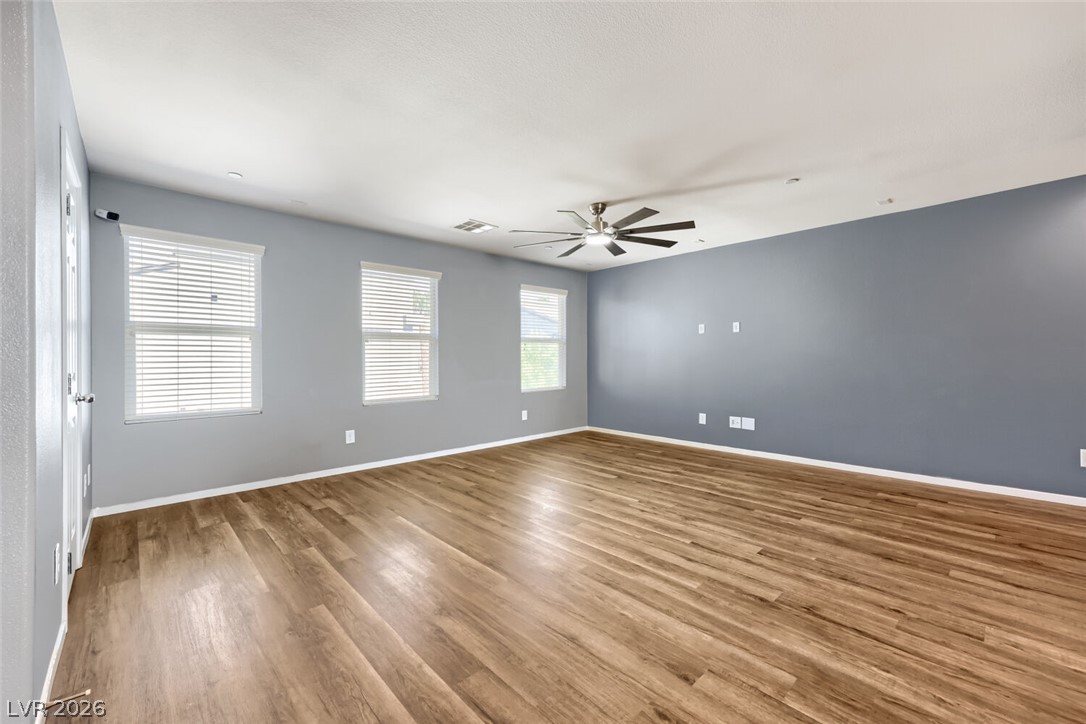 Photo 9 of 44, 9050 W Tropicana Avenue #1043