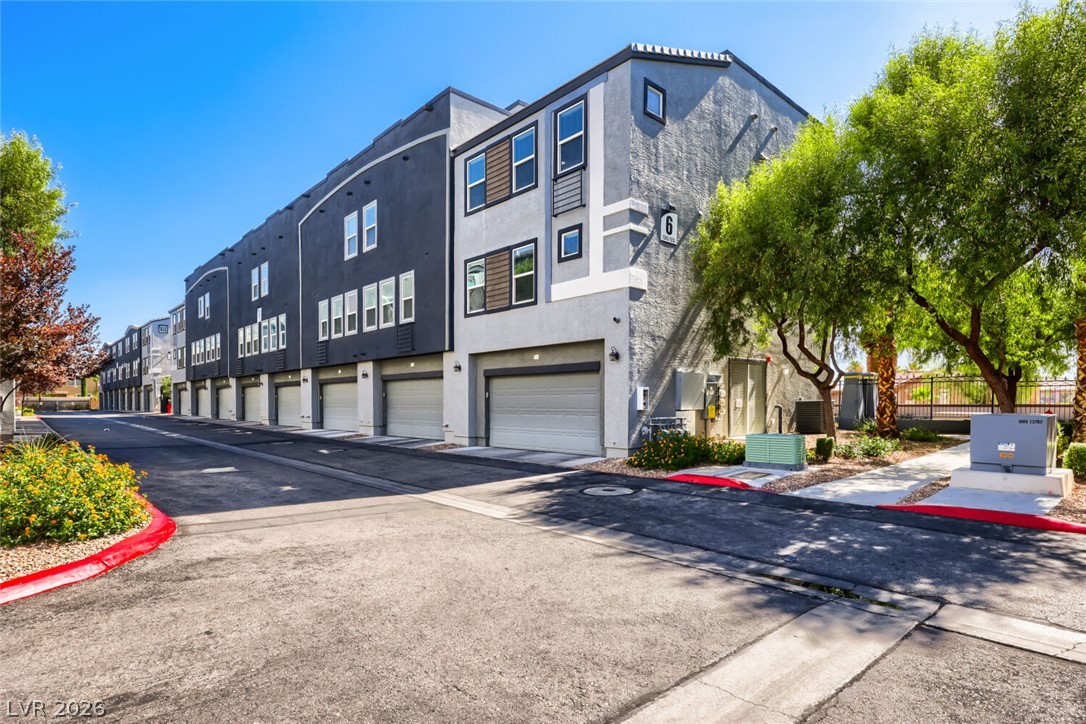 Photo 33 of 44, 9050 W Tropicana Avenue #1043