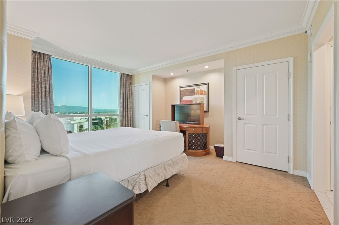 Photo 16 of 21, 135 E Harmon Avenue #10714