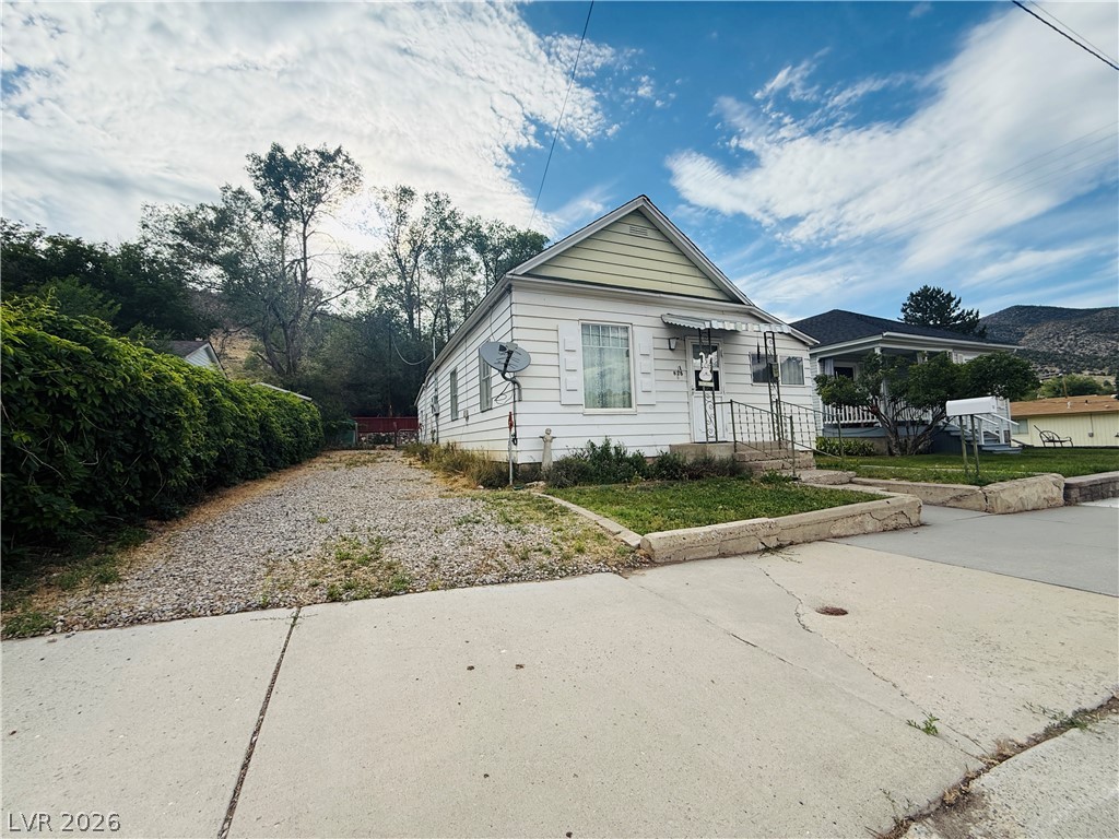 Photo 18 of 18, 825 Canyon Street