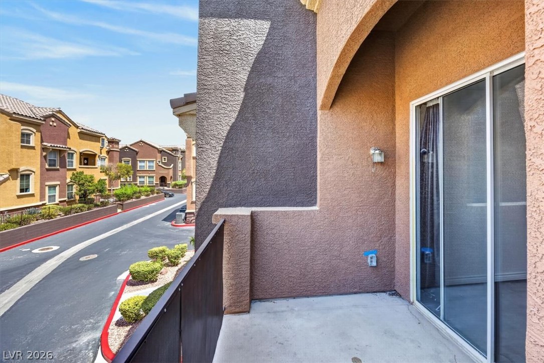 Photo 21 of 52, 3975 N Hualapai Way #264