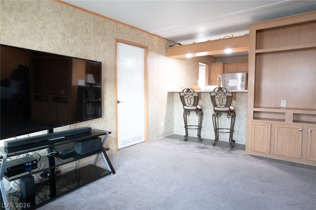 Photo 8 of 17, 1838 Quintearo Street