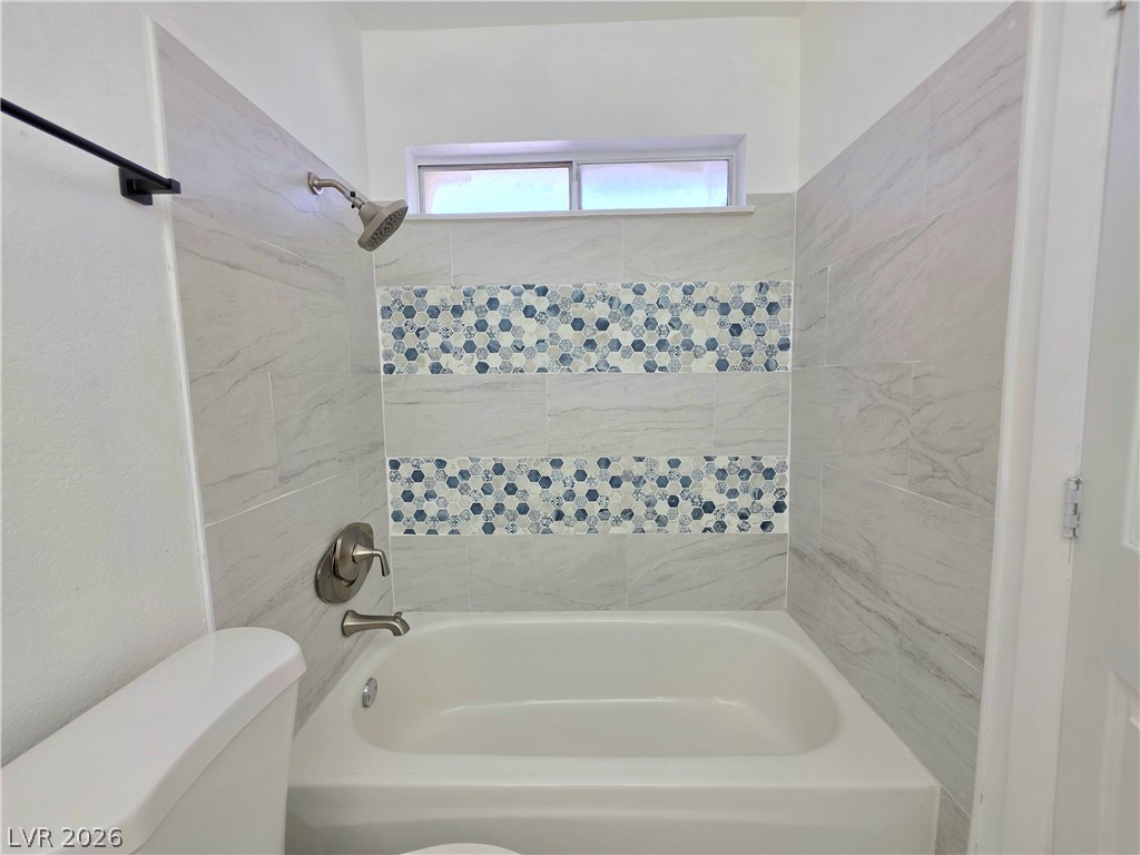 Photo 24 of 39, 3275 Arville Street #C