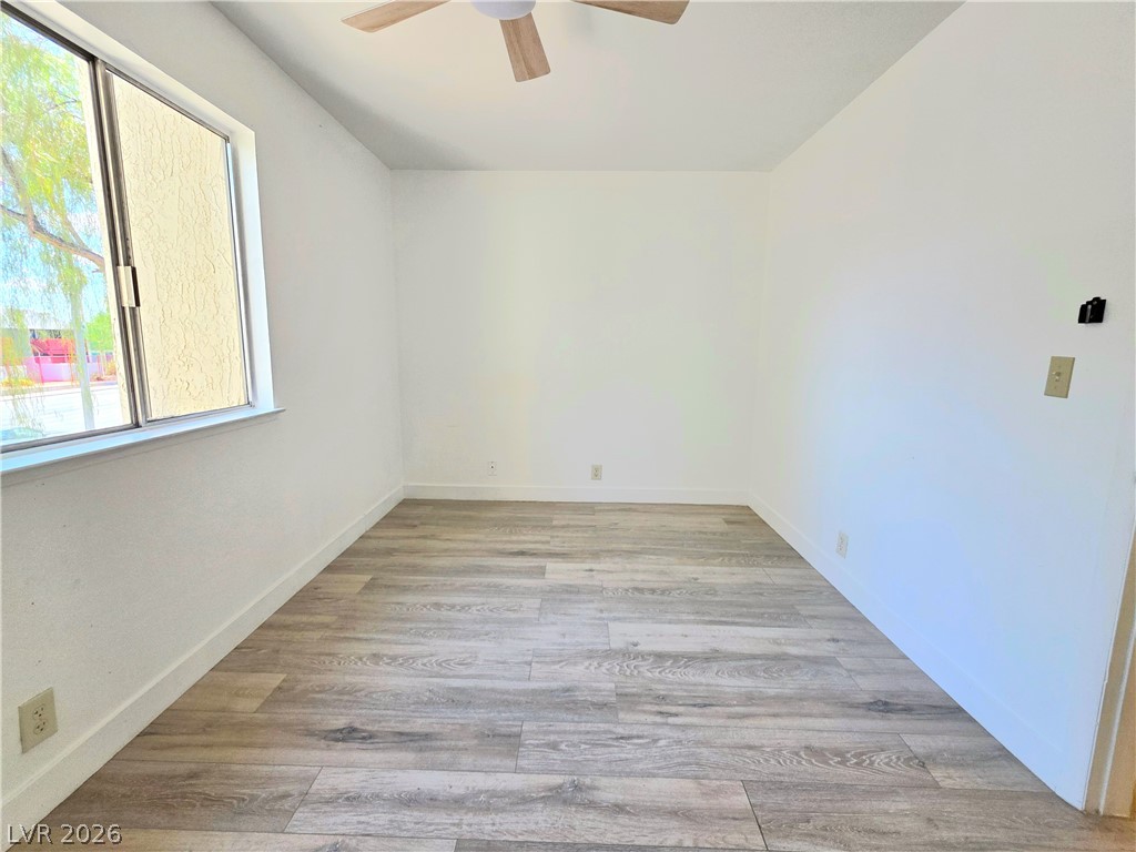 Photo 29 of 39, 3275 Arville Street #C