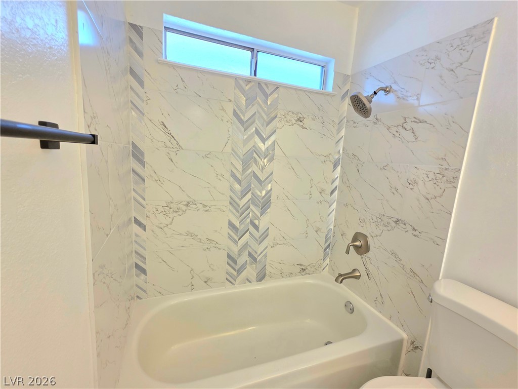 Photo 33 of 39, 3275 Arville Street #C