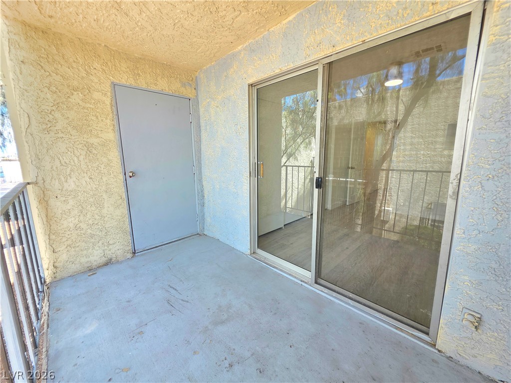 Photo 36 of 39, 3275 Arville Street #C