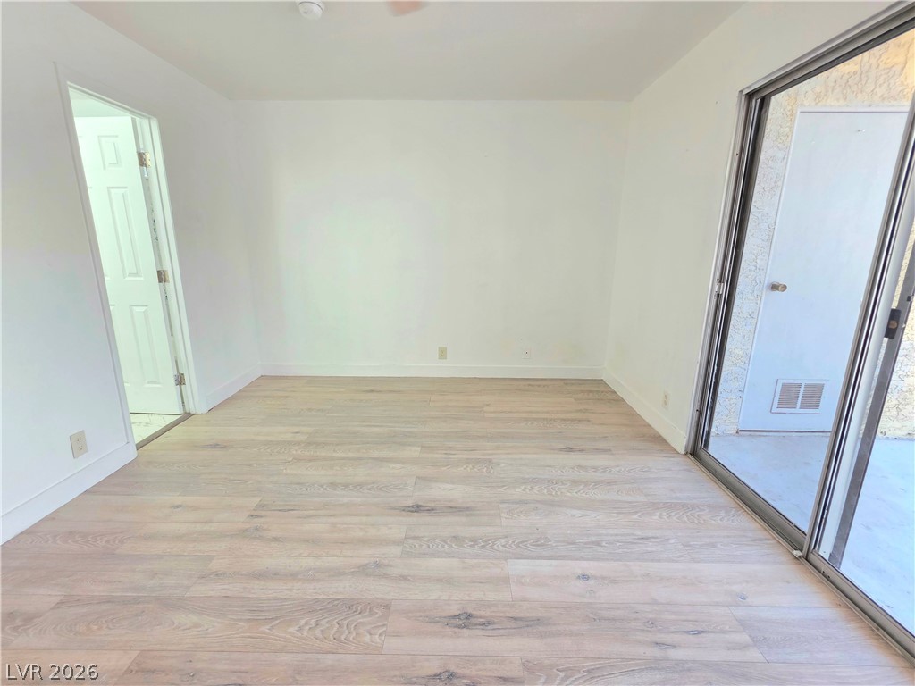 Photo 21 of 39, 3275 Arville Street #C