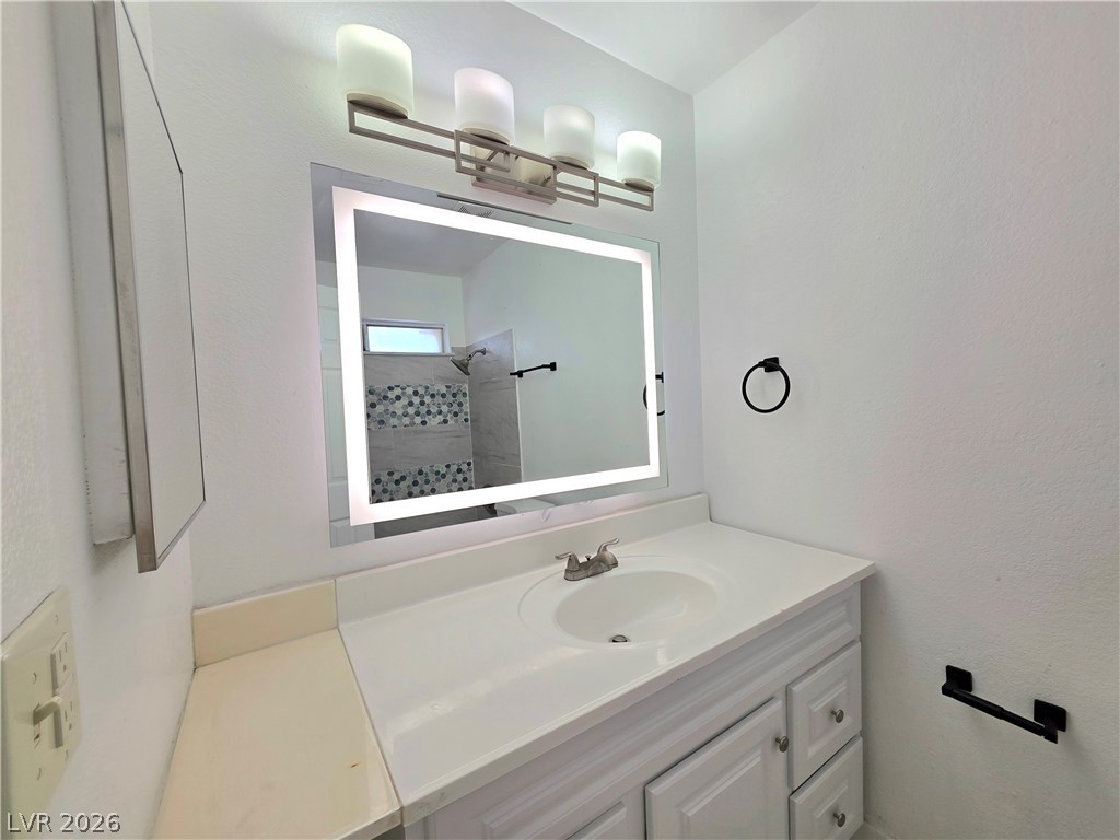 Photo 22 of 39, 3275 Arville Street #C