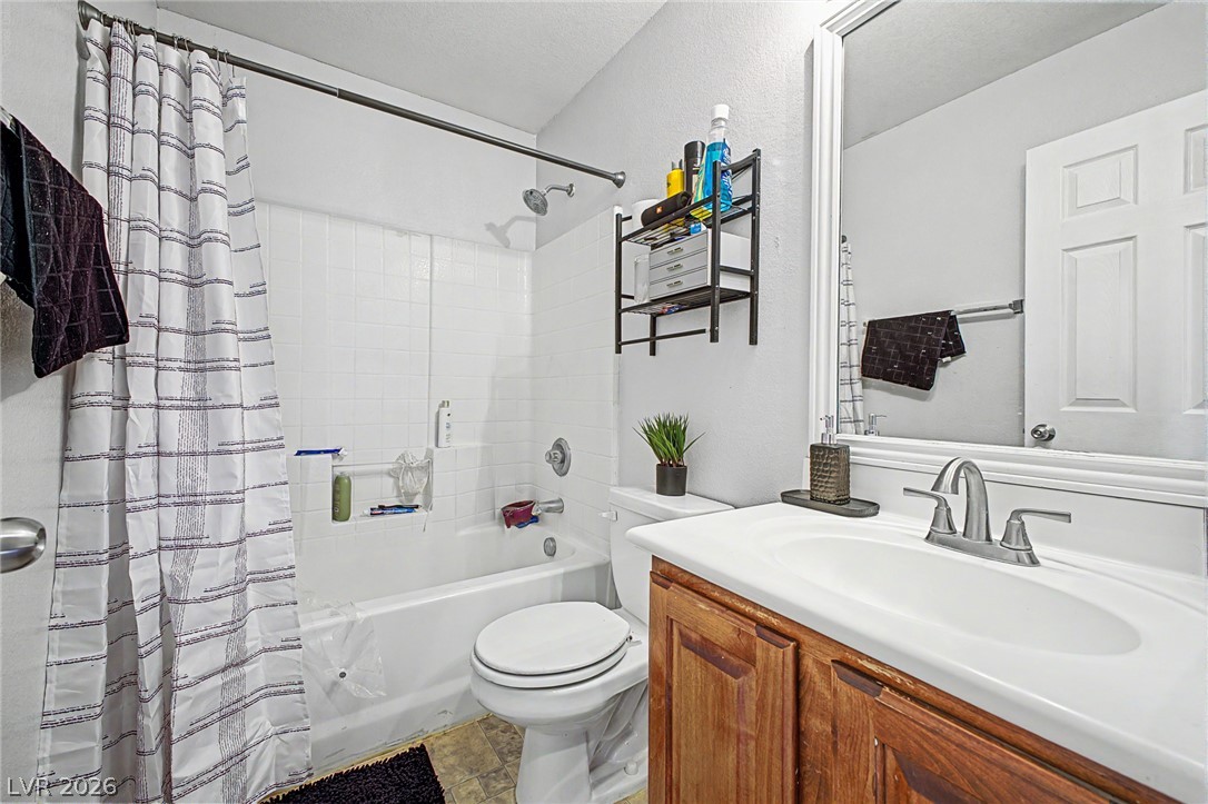 Photo 20 of 28, 3849 Bayamon Street