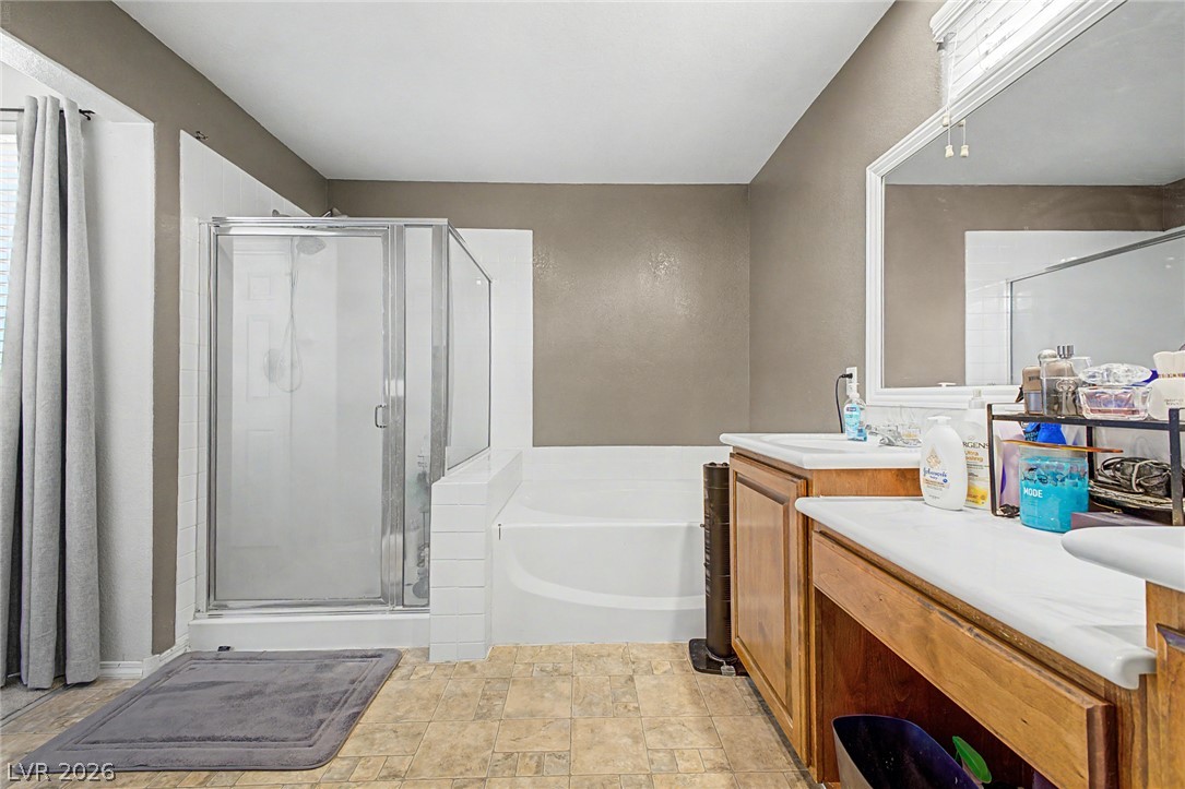 Photo 14 of 28, 3849 Bayamon Street