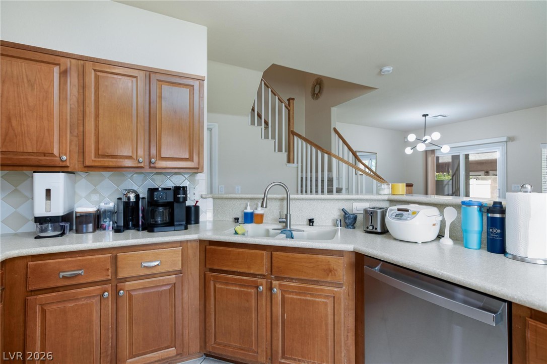 Photo 21 of 39, 8780 Horizon Wind Avenue #102