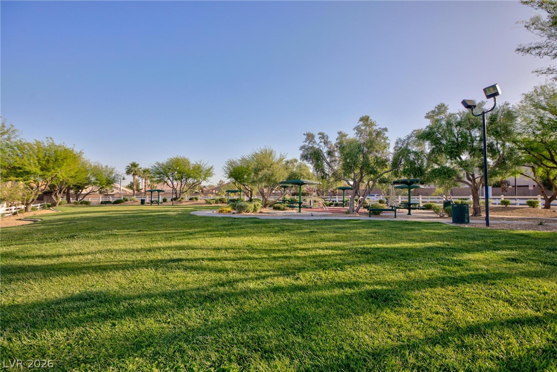Photo 30 of 39, 8780 Horizon Wind Avenue #102