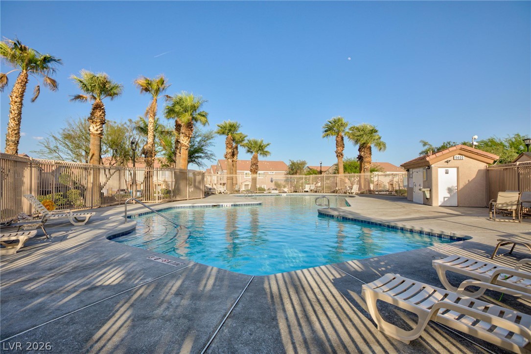 Photo 32 of 39, 8780 Horizon Wind Avenue #102