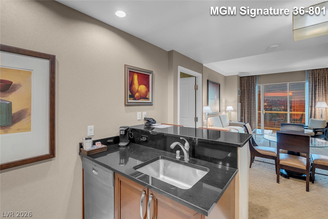 Photo 16 of 86, 125 E Harmon Avenue #3601&3603