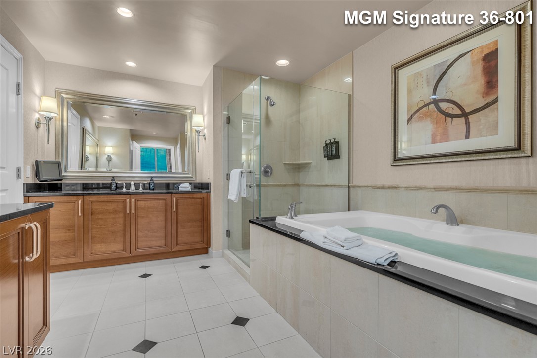Photo 25 of 86, 125 E Harmon Avenue #3601&3603