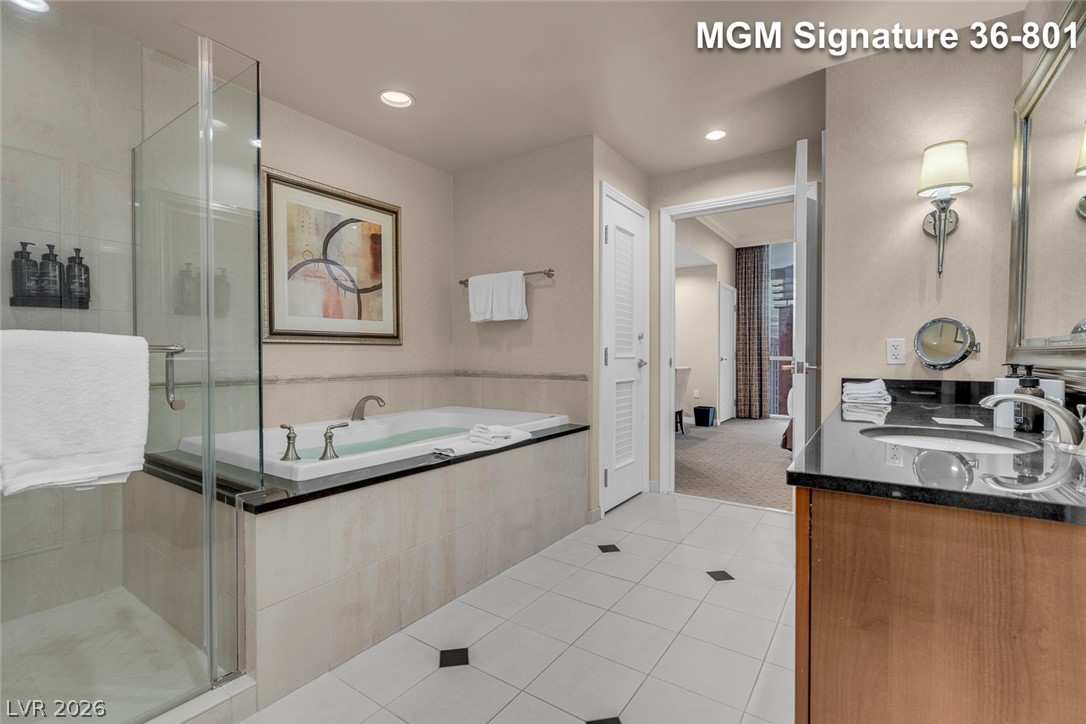 Photo 27 of 86, 125 E Harmon Avenue #3601&3603