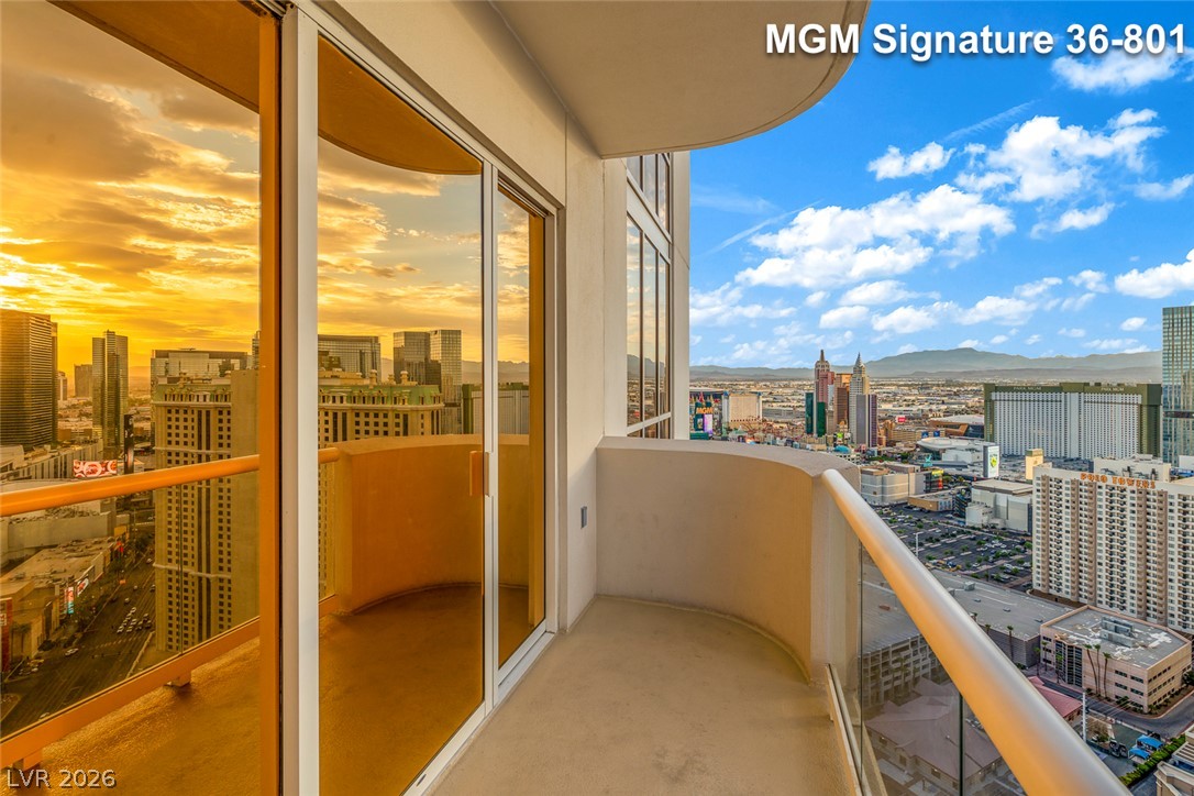 Photo 32 of 86, 125 E Harmon Avenue #3601&3603