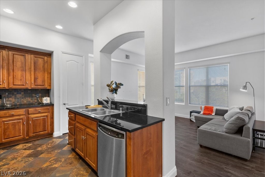 Photo 18 of 49, 62 E Serene Avenue #202