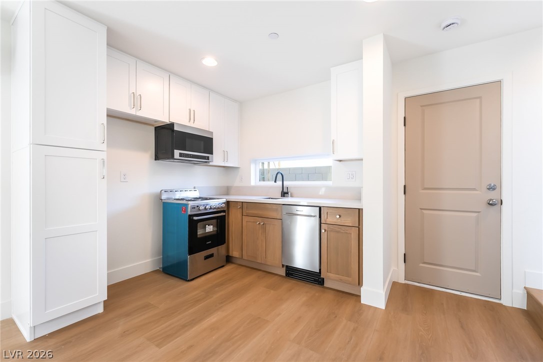 Photo 53 of 66, 350 N 13th Street