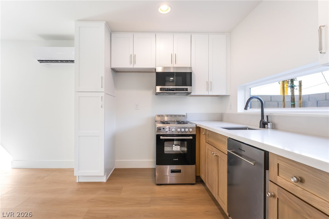 Photo 55 of 66, 350 N 13th Street