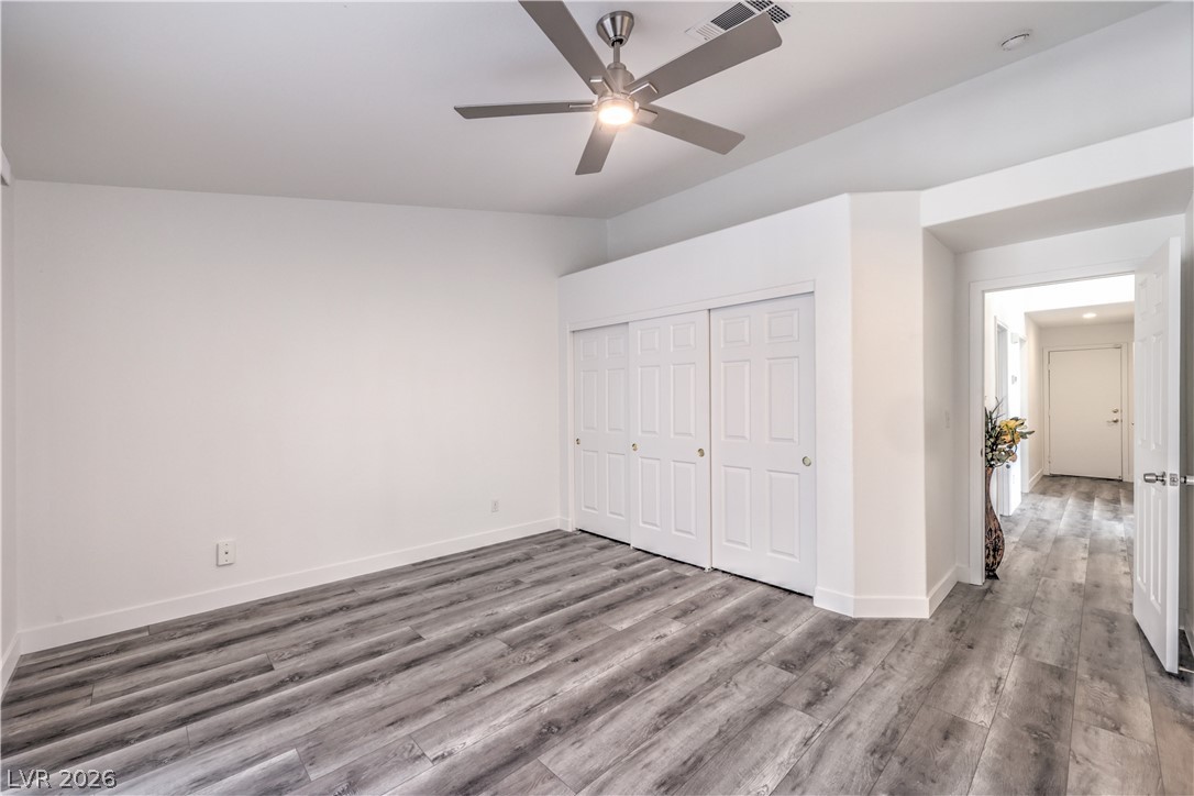 Photo 14 of 31, 3869 Mapleview Court