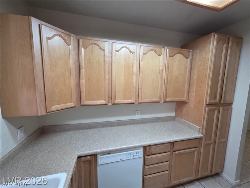 Photo 17 of 40, 1407 Santa Margarita Street #A