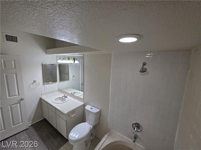 Photo 32 of 40, 1407 Santa Margarita Street #A
