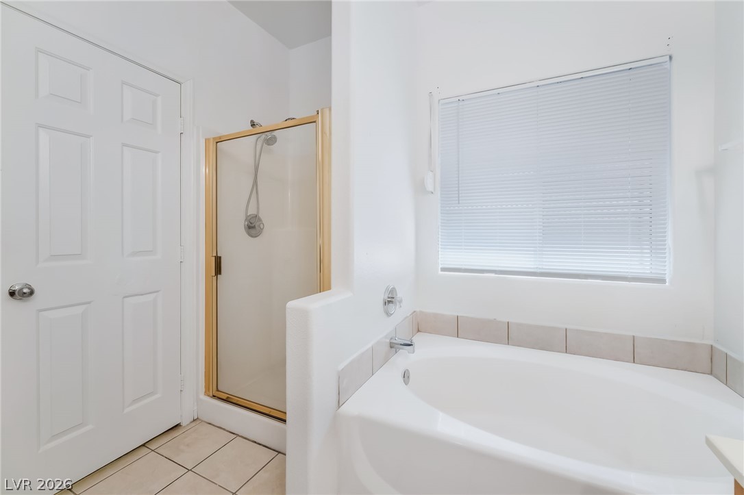 Photo 19 of 38, 3113 W Colton Avenue