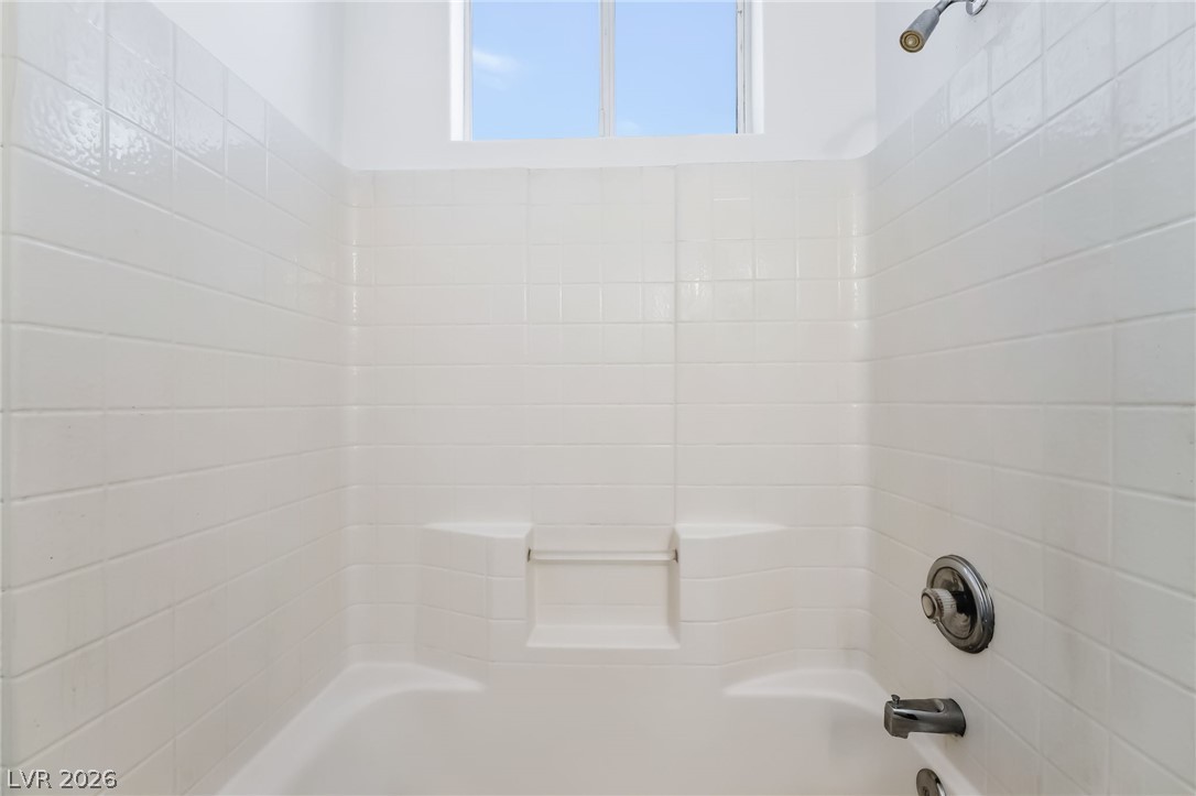 Photo 28 of 38, 3113 W Colton Avenue