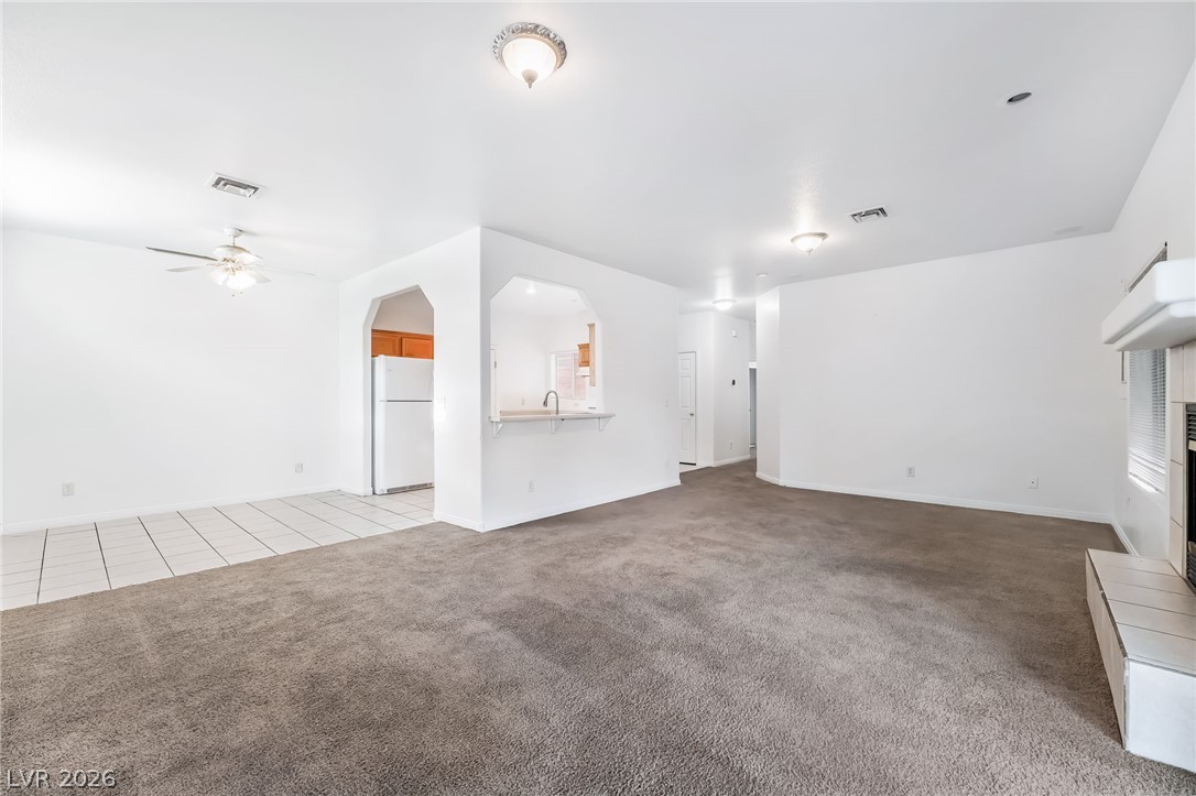 Photo 3 of 3113 W Colton Avenue