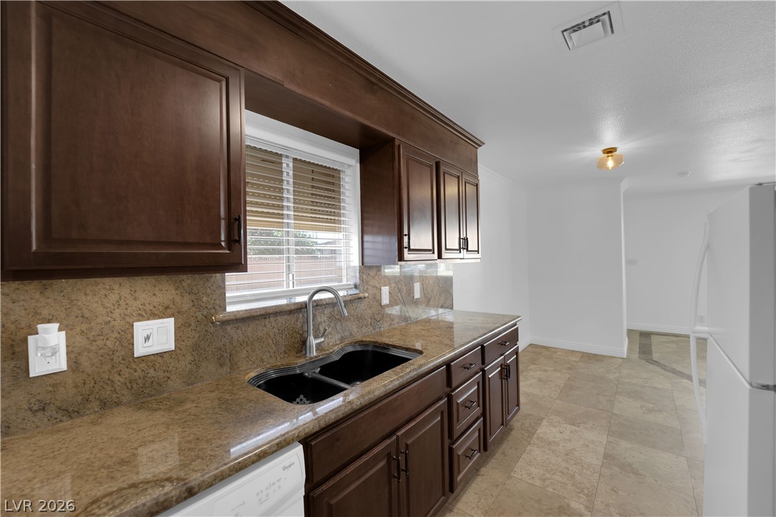 Photo 6 of 32, 193 Greenbriar Townhouse Way