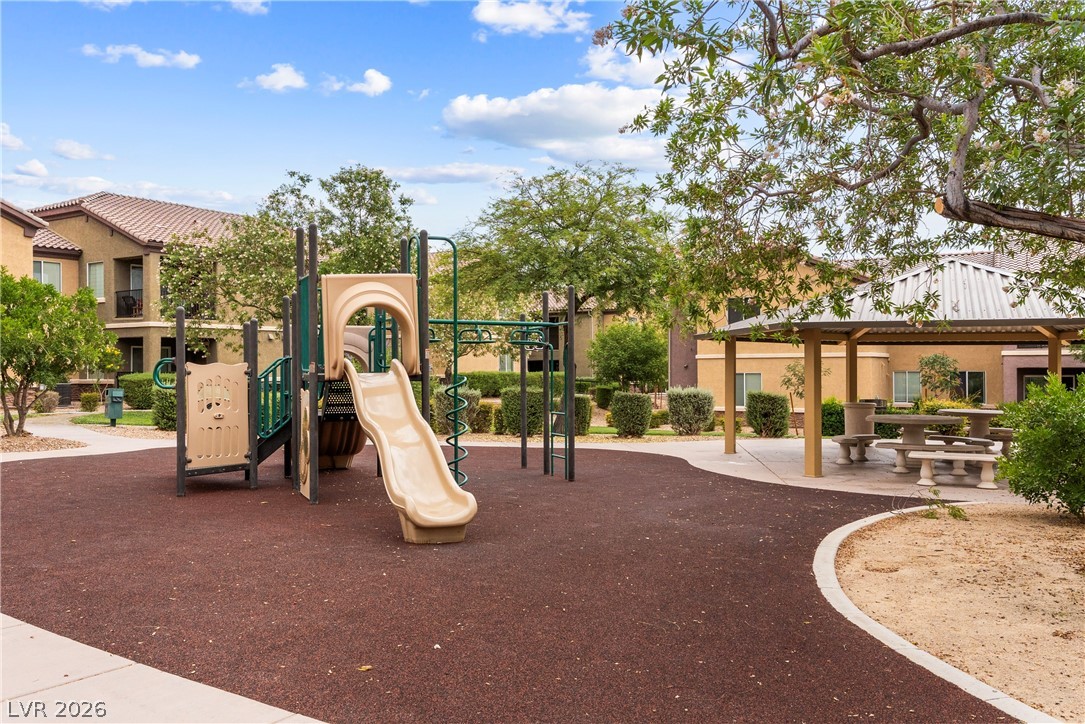 Photo 34 of 40, 6868 Sky Pointe Drive #2150