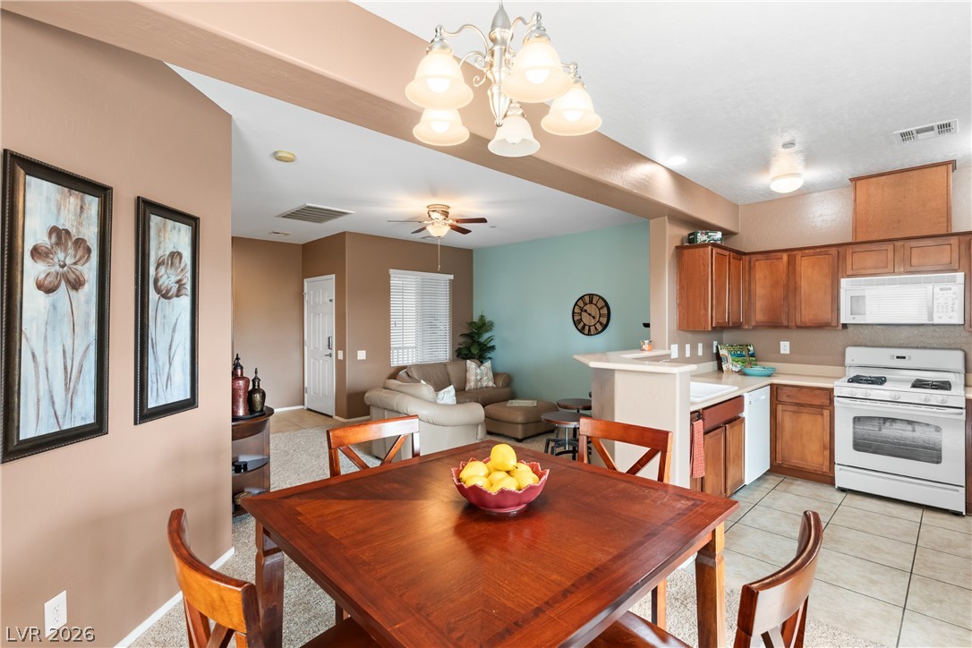 Photo 6 of 40, 6868 Sky Pointe Drive #2150