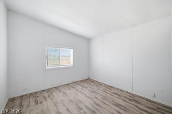 Photo 6 of 32, 961 W Elderberry Street