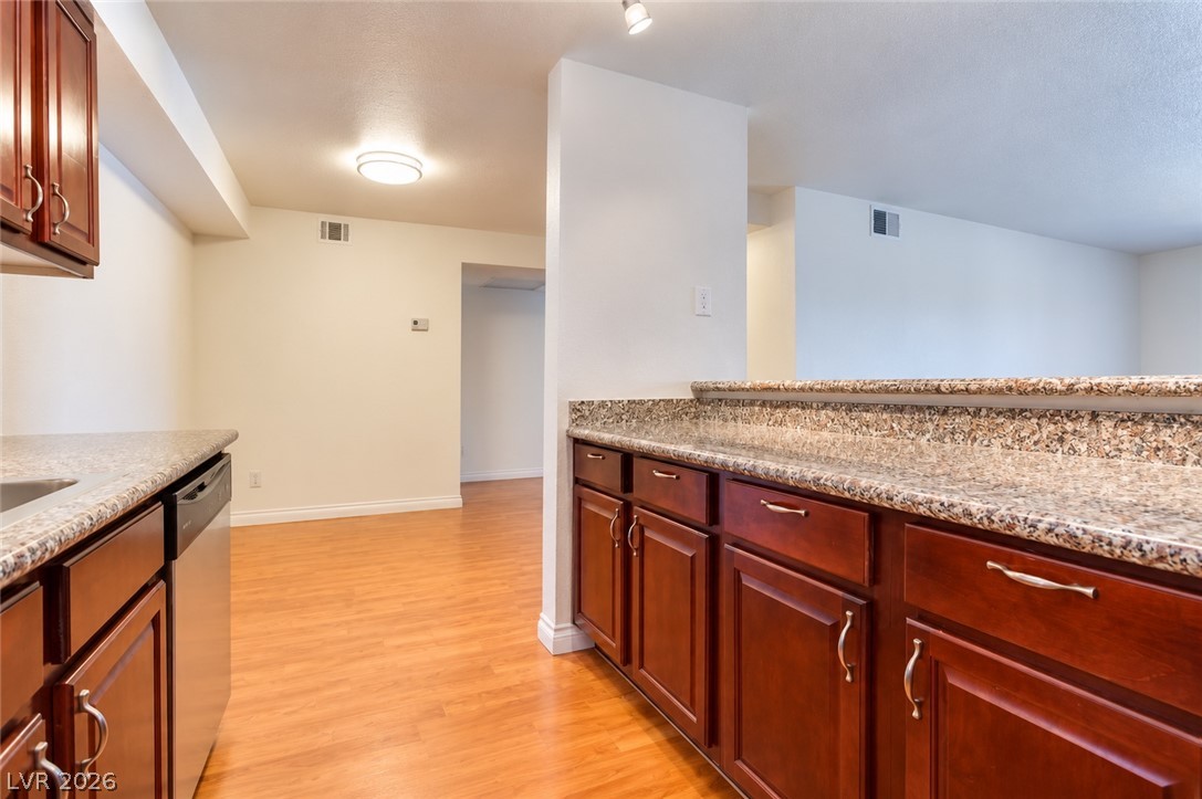 Photo 17 of 24, 2606 S Durango Drive #246