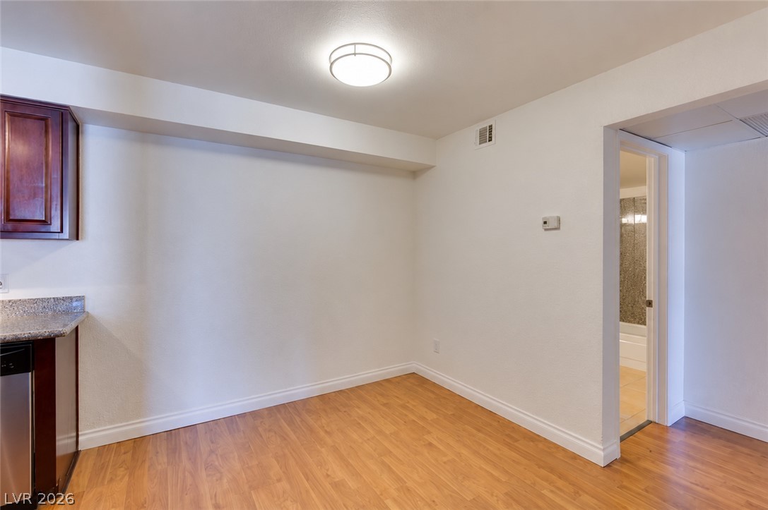 Photo 18 of 24, 2606 S Durango Drive #246