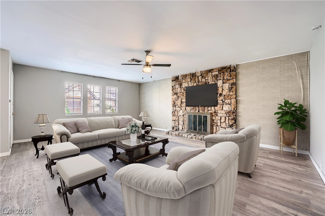 Photo 6 of 31, 3954 Edgemoor Way