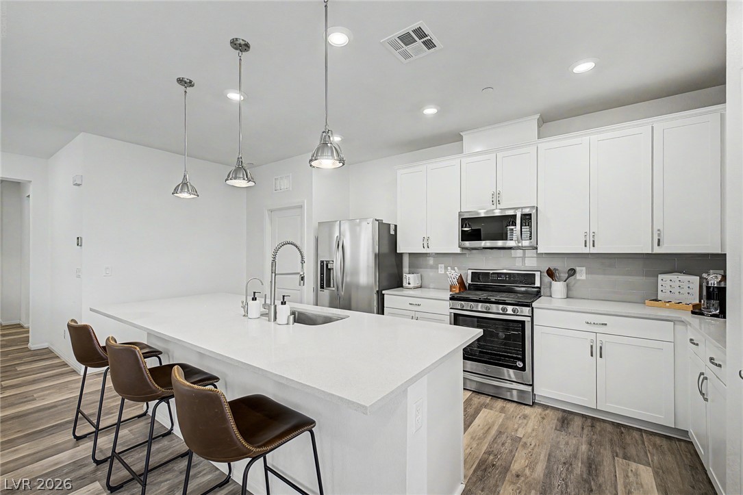 Photo 4 of 2936 Duverney Avenue