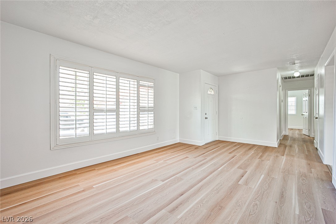 Photo 6 of 35, 7186 Fenway Avenue