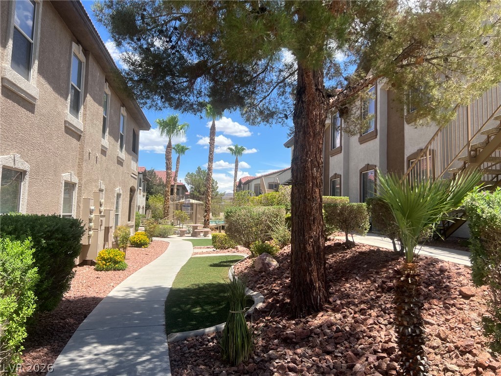 Photo 24 of 30, 2305 W Horizon Ridge Parkway #1613