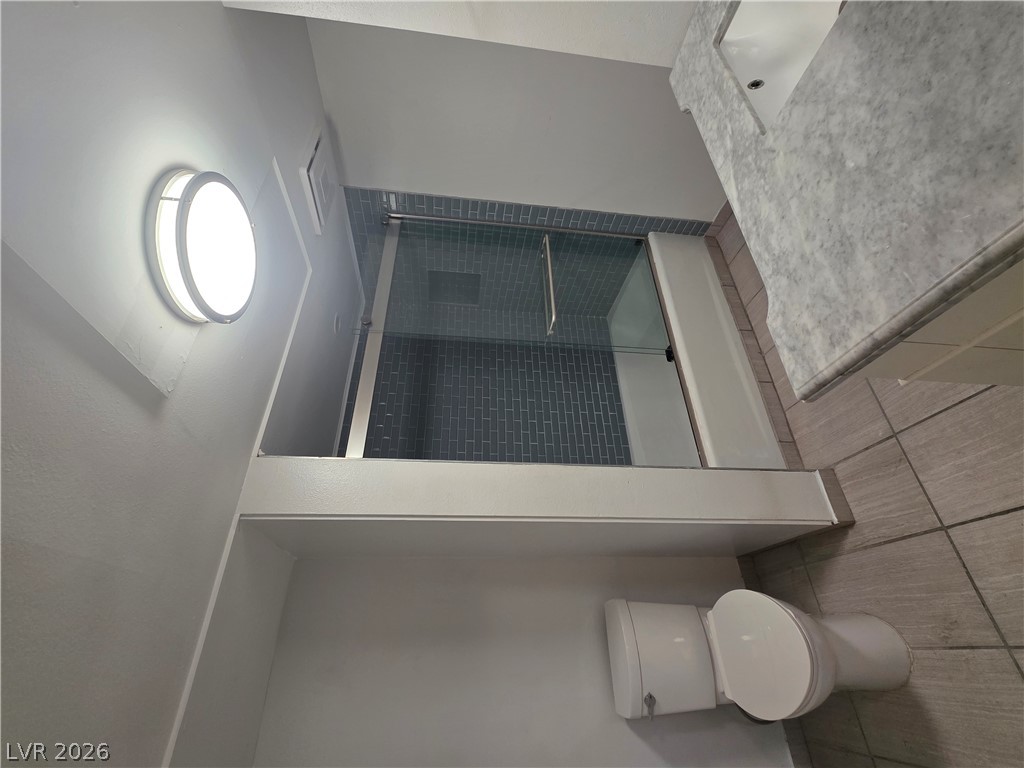 Photo 15 of 30, 205 E Harmon Avenue #223