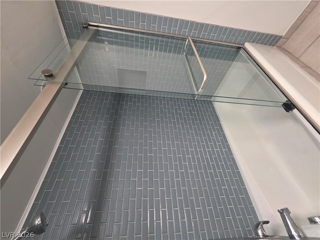 Photo 6 of 30, 205 E Harmon Avenue #223