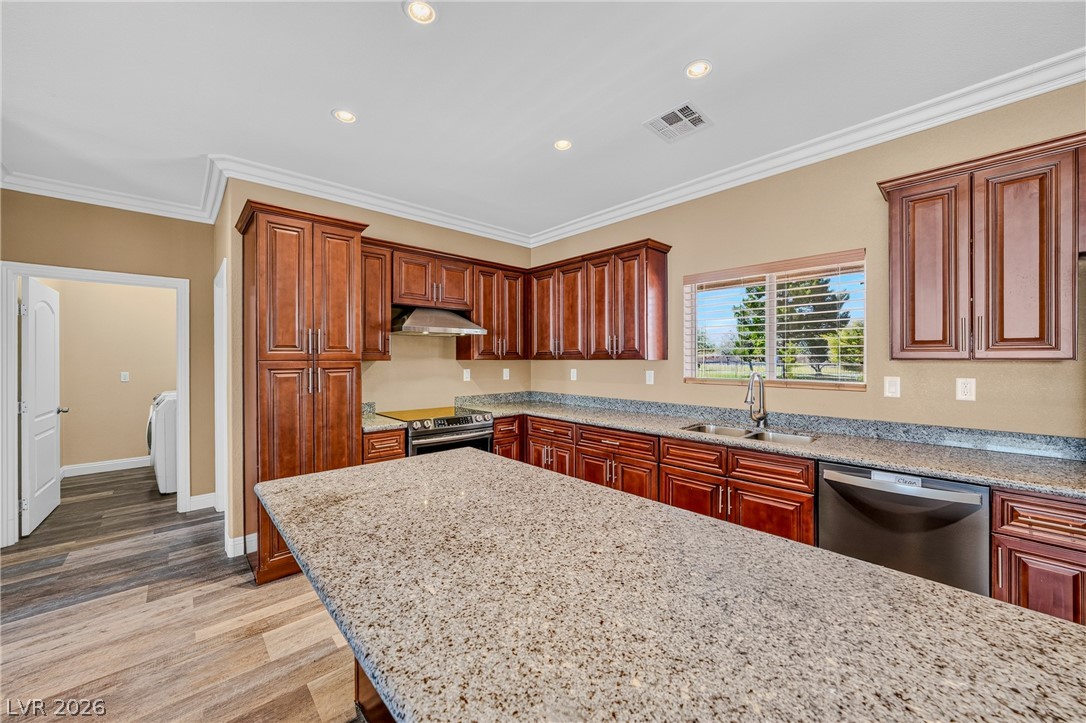 Photo 9 of 47, 5231 Fieldstone Drive