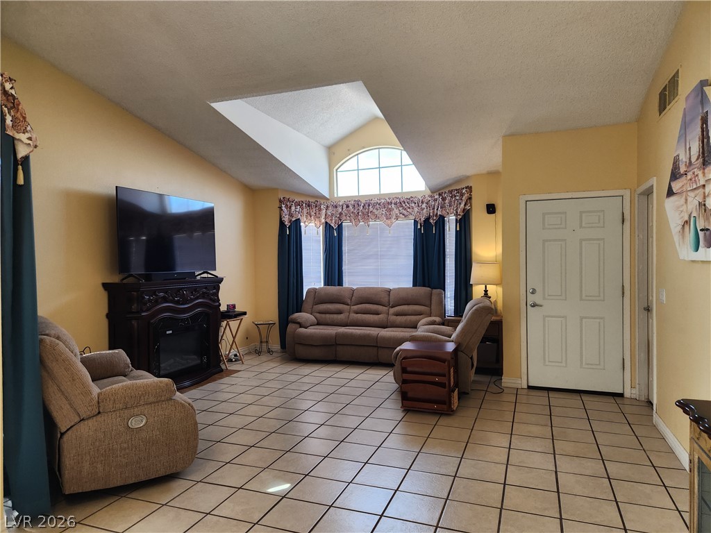 Photo 6 of 23, 3244 Cactus Springs Drive