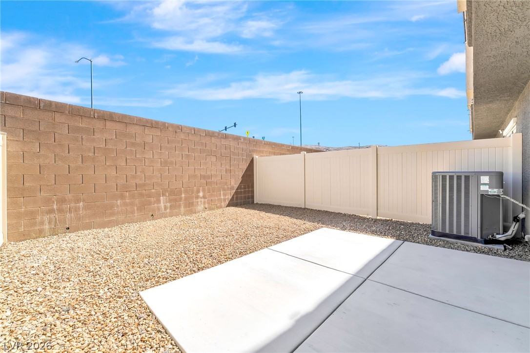 Photo 34 of 40, 2775 Atomic Tangerine Way #1