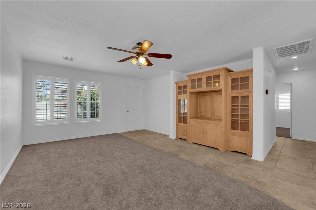 Photo 4 of 8548 Shady Pines Drive