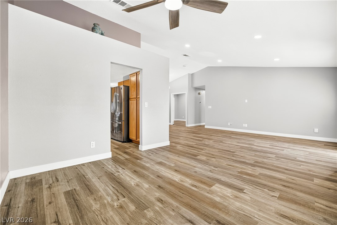 Photo 6 of 23, 2803 Camelback Lane