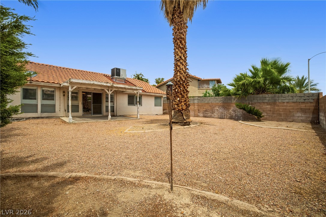 Photo 21 of 23, 2803 Camelback Lane