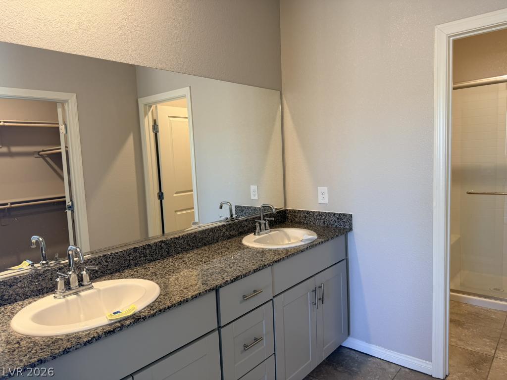 Photo 4 of 1721 Pinedale Street