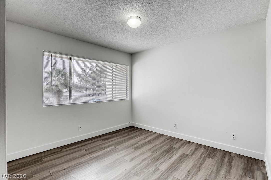 Photo 18 of 44, 4770 Topaz Street #14